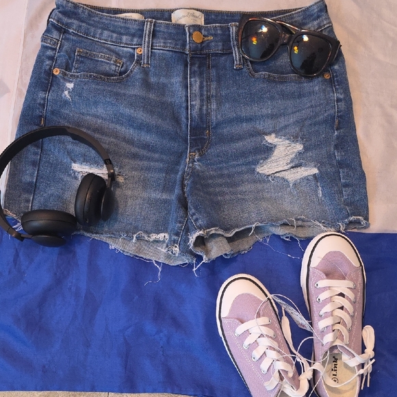 American Threads Distressed Denim Shorts – Raw Hem Cutoffs - Picture 1 of 7